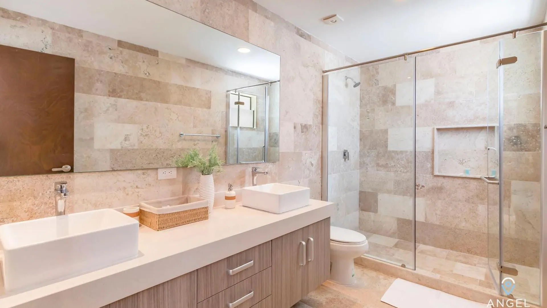 2 Story With Spatub, Oceanview Roof Pool & Gym Onsite Playa del Carmen Holiday home